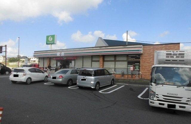 コンビニ　セブンイレブン 成田不動ヶ岡（コンビニ）まで400m