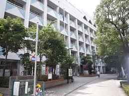 小学校　中央区立佃島小学校（小学校）まで834m