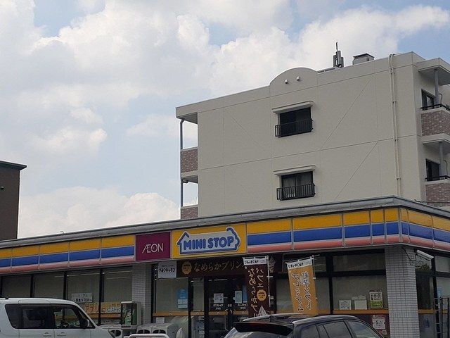 コンビニ　ミニストップミニ（コンビニ）まで850m