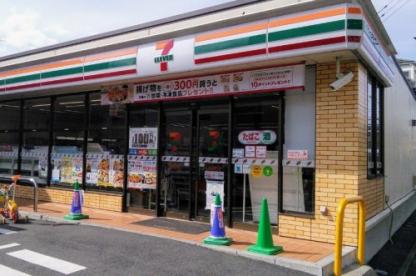 コンビニ　セブンイレブン 大田区西蒲田1丁目店（コンビニ）まで94m