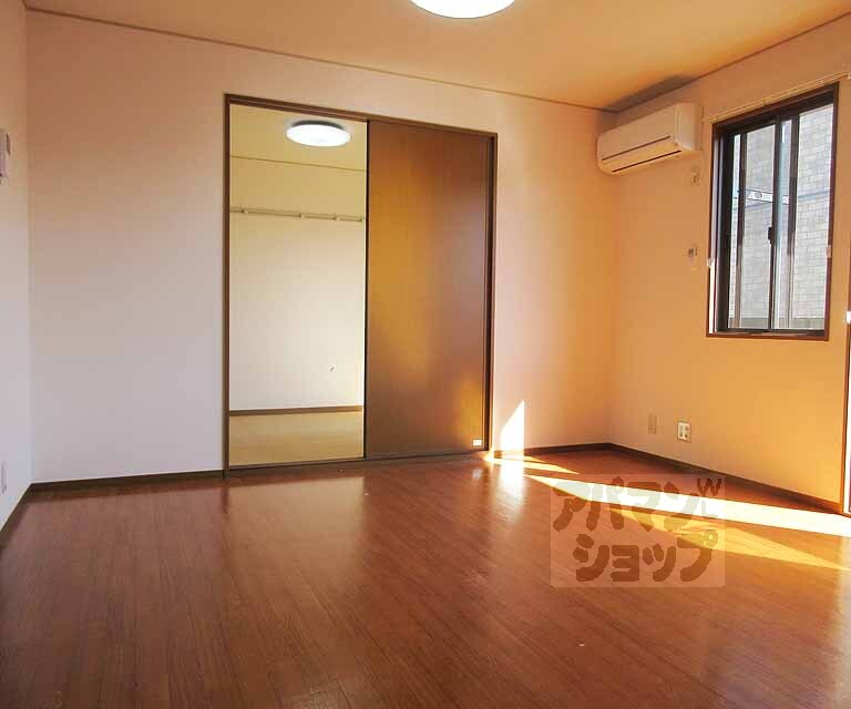 居室・リビング　広いお部屋！