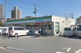 コンビニ　ファミリーマート さいたま沼影一丁目店（コンビニ）まで529m