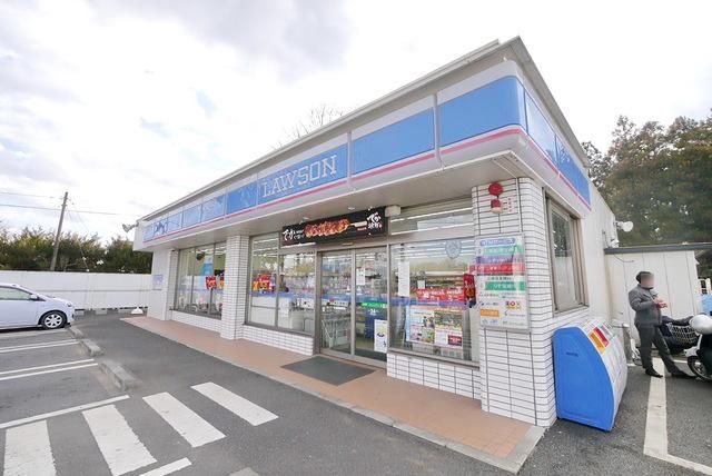 コンビニ　ローソン日高原宿東店（コンビニ）まで384m