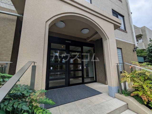 アデニウム千歳烏山の外観写真