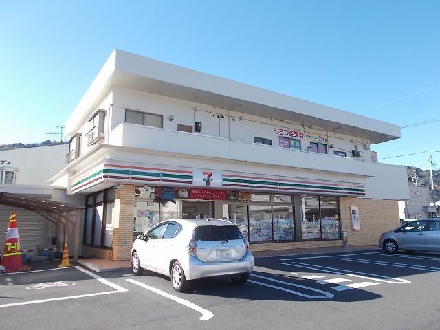 コンビニ　セブンイレブン清水八木間店（コンビニ）まで1000m