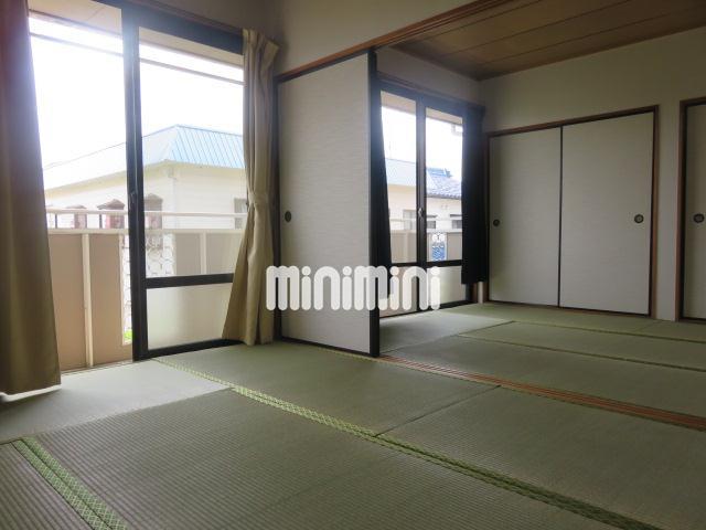 セジュール津田Iの居間写真