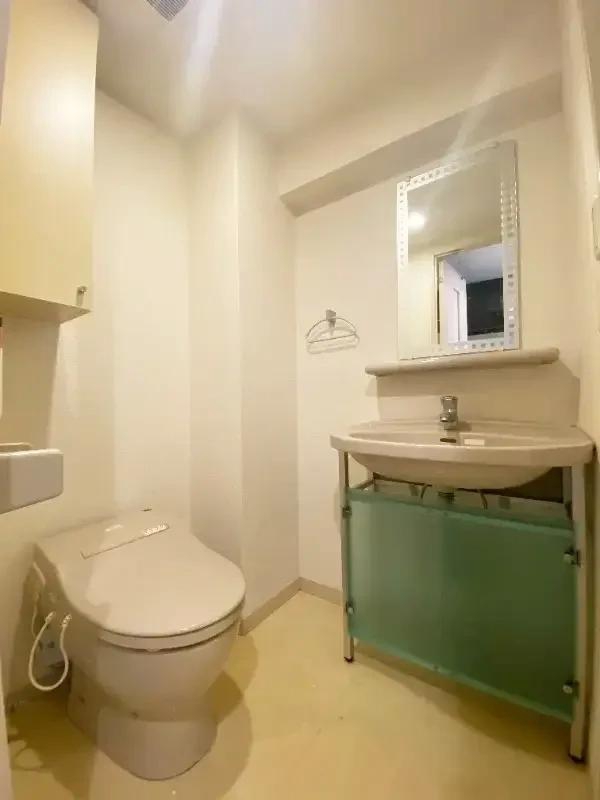 トイレ　コンパクトで使いやすいトイレです