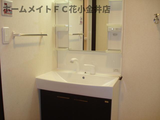 洗面設備　洗髪洗面化粧台