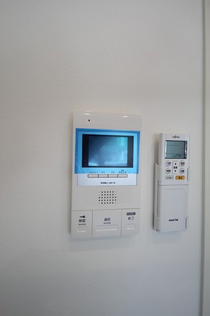 セキュリティ　写真は別号室のものです。