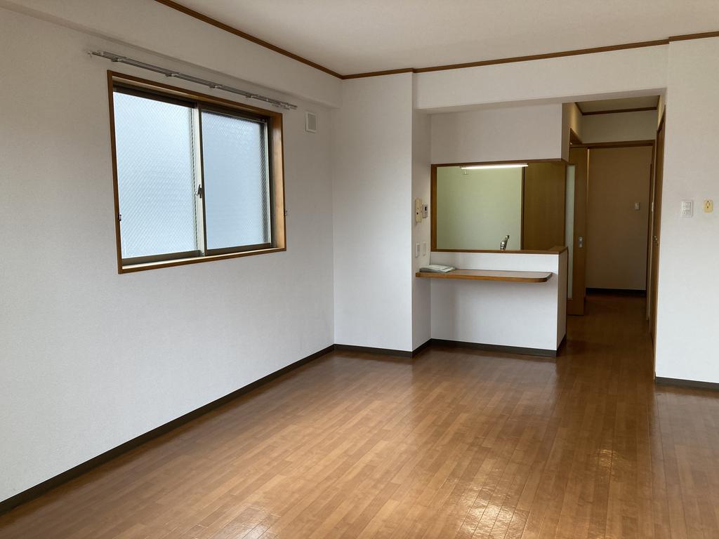 FH.MEビルの居間写真