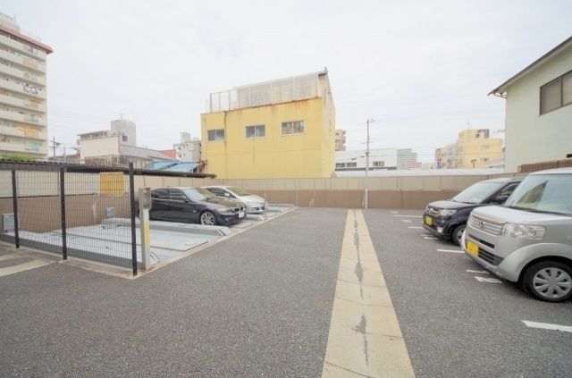 駐車場　デイグラン鶴見　大阪市鶴見区鶴見　1K