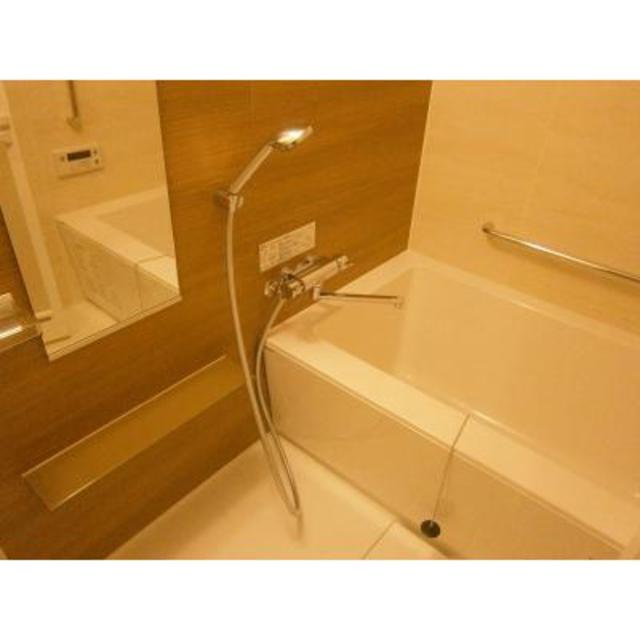 バス・シャワールーム　※写真は同タイプ住戸です。