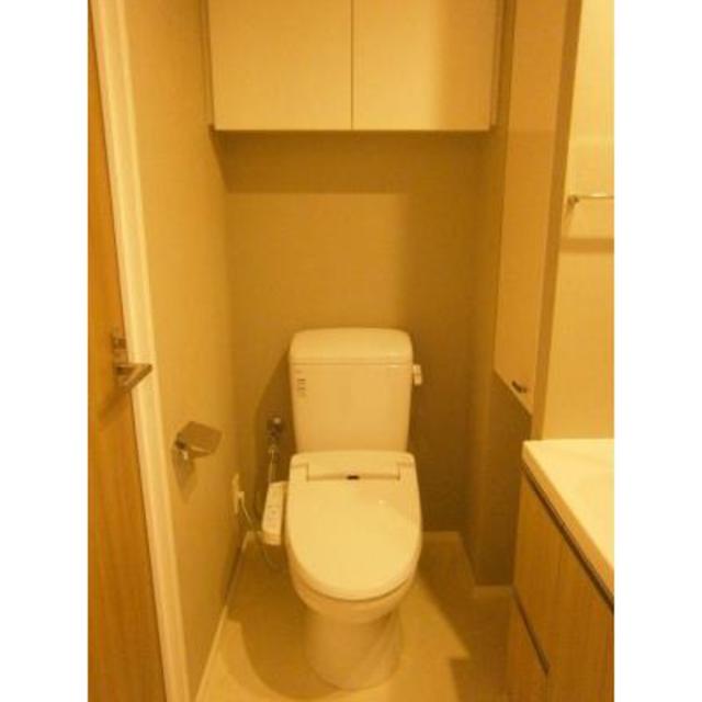 トイレ　※写真は同タイプ住戸です。