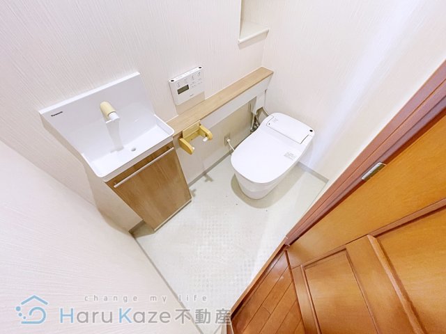 地下鉄桜通線 桜山駅 徒歩2分 15階建 築26年のトイレ写真