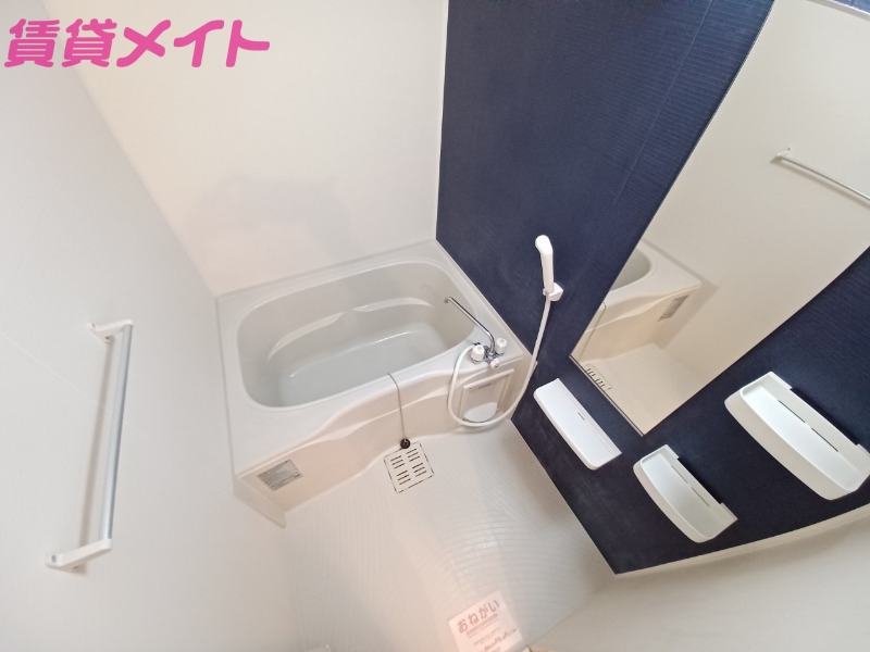 バス・シャワールーム　反転タイプ参考写真