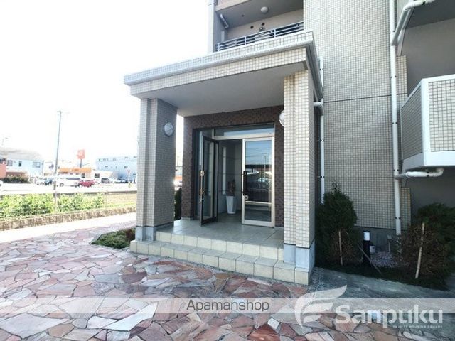 エントランス　エントランス