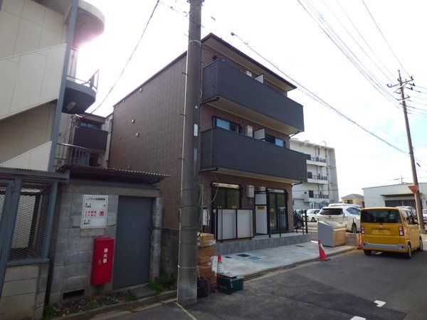クレストリーズの外観写真