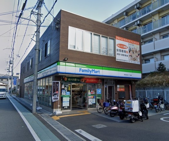 コンビニ　ファミリーマート　吹田垂水町一丁目（コンビニ）まで500m