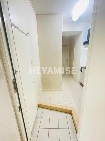 玄関　※同間取りの別の階のお部屋の写真です※