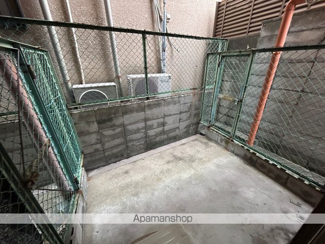 近鉄奈良線 河内小阪駅 徒歩10分 4階建 築40年の内装写真