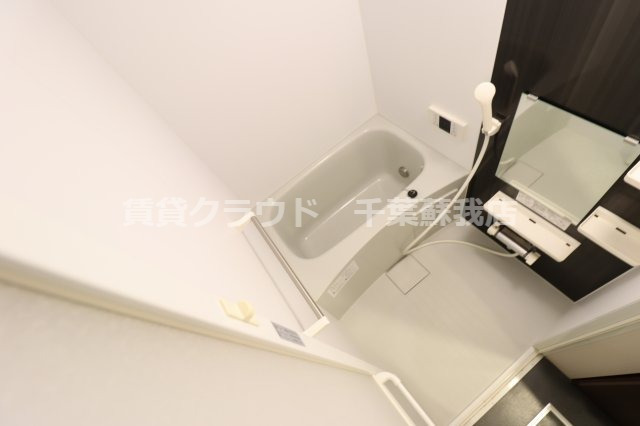 バス・シャワールーム　清潔感のあるお風呂で一日の疲れを癒しましょう！