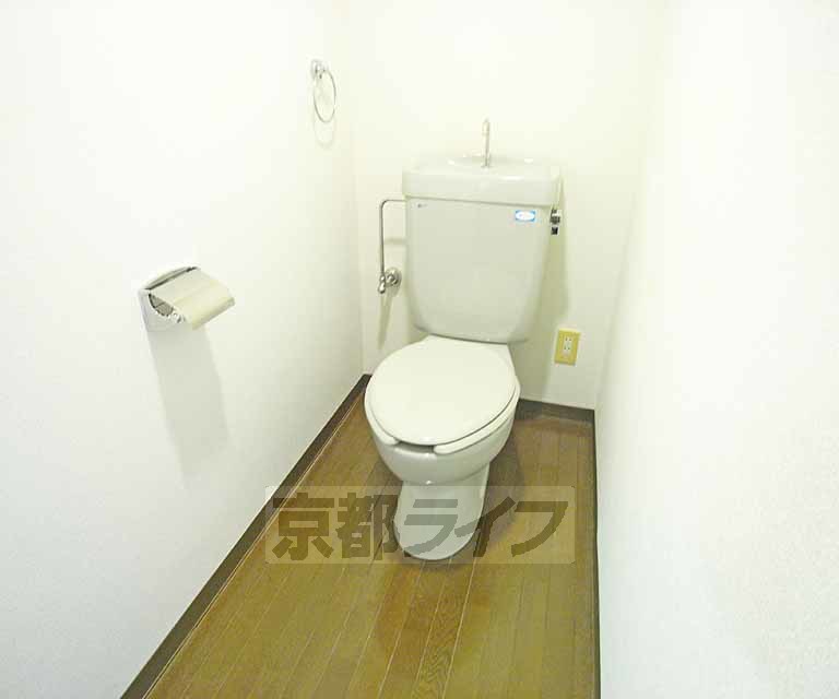 ホーユウコンフォルト西陣のトイレ写真