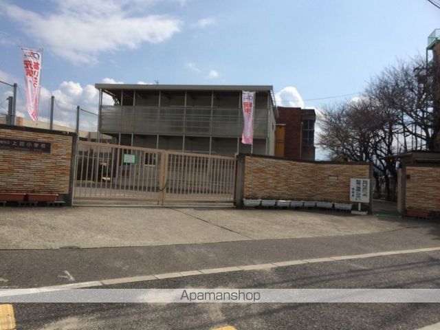 小学校　上荘小学校（小学校）まで160m