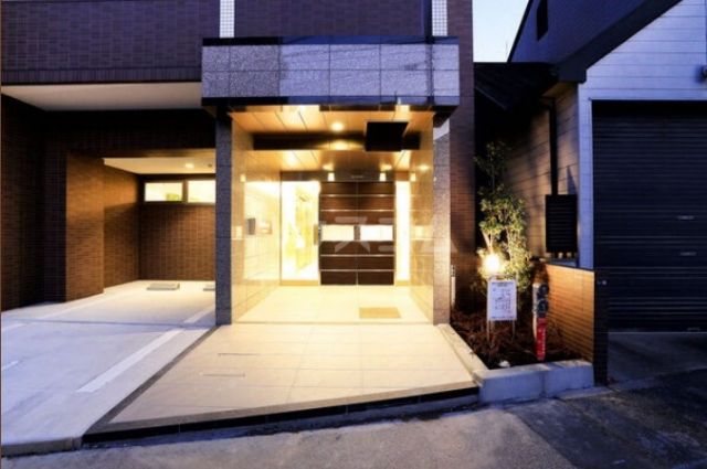 アレーヌコート金山の外観写真