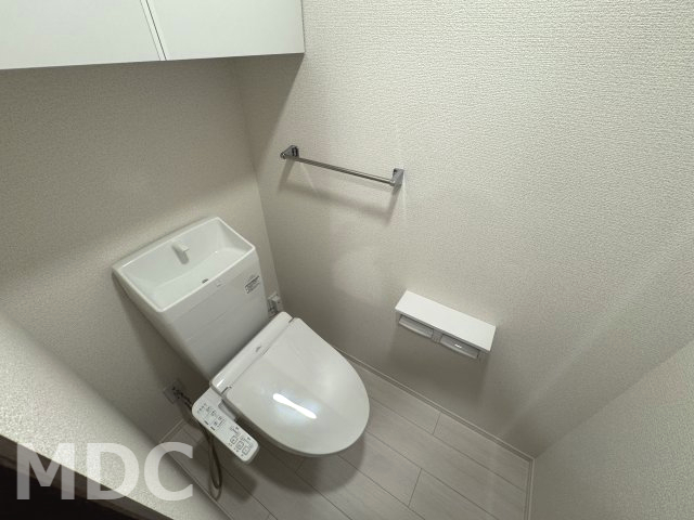 ＪＲ高徳線 佐古駅 徒歩14分 3階建 築1年のトイレ写真