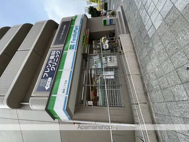 コンビニ　ファミリーマート（コンビニ）まで381m