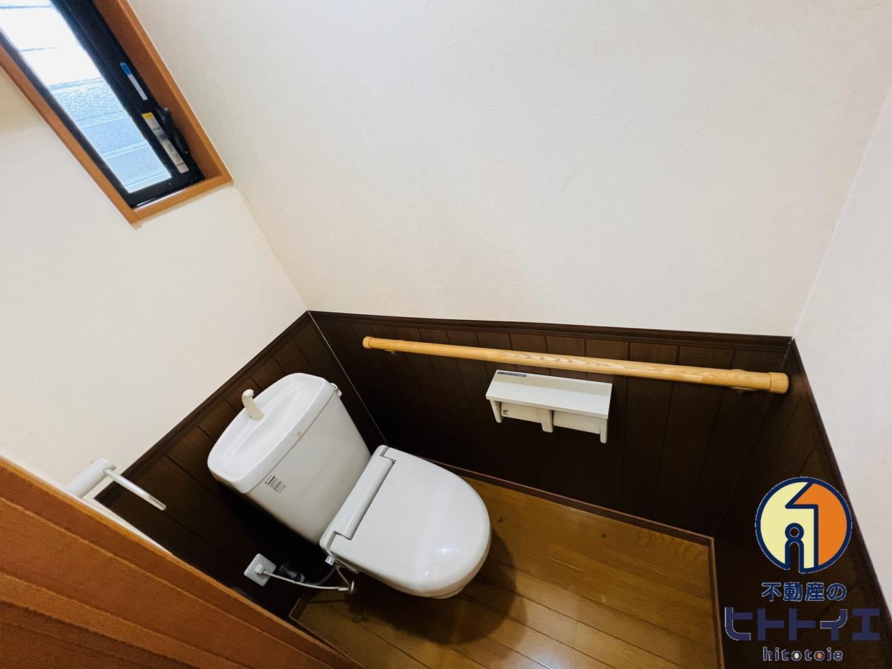 トイレ　トイレもきれいです