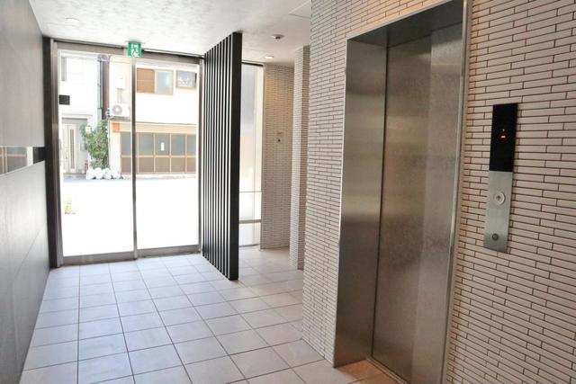 ＪＲ東海道本線 塚本駅 徒歩3分 8階建 築8年の外観写真
