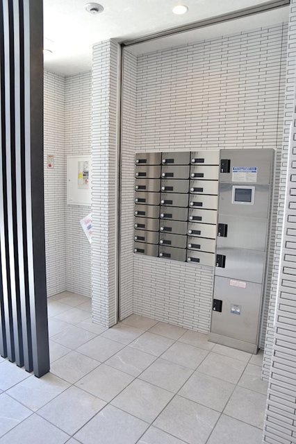 ＪＲ東海道本線 塚本駅 徒歩3分 8階建 築8年の外観写真