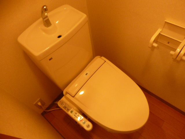 ロイヤルヒルズ青山のトイレ写真