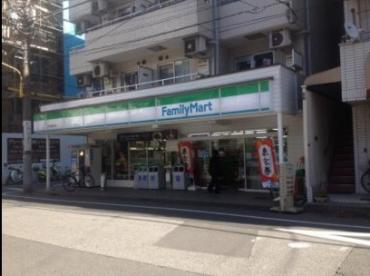 コンビニ　ファミリーマート 錦糸町店（コンビニ）まで670m