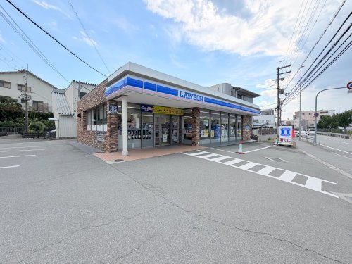 コンビニ　ローソン瀬川店（コンビニ）まで725m
