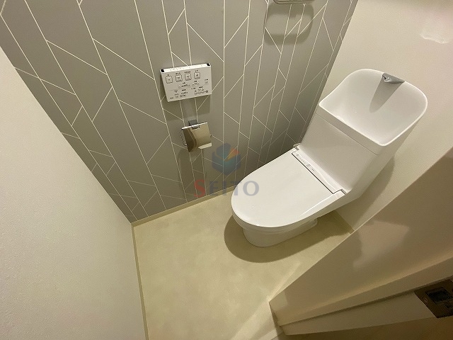阪神本線 千船駅 徒歩6分 3階建 築5年のトイレ写真