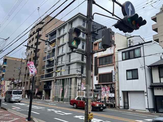 STANDZ京都二条の外観写真