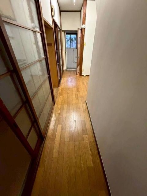 東方ハイツの玄関写真