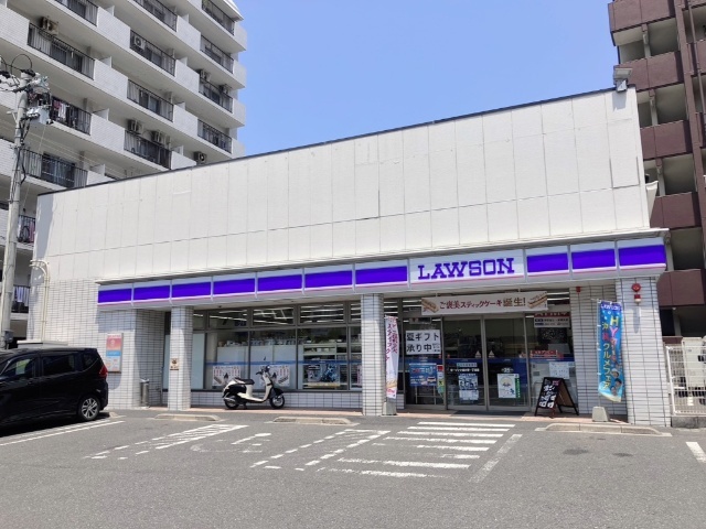 コンビニ　ローソン小倉片野一丁目店（コンビニ）まで355m
