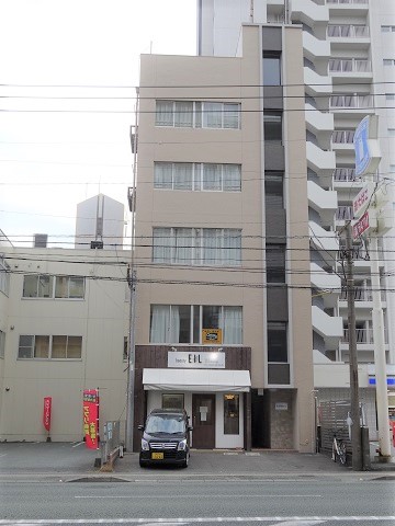 建物外観　落ち着いた外観です