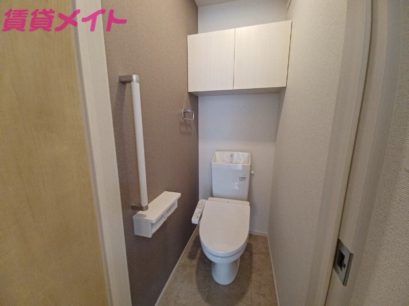 トイレ　同型タイプ画像
