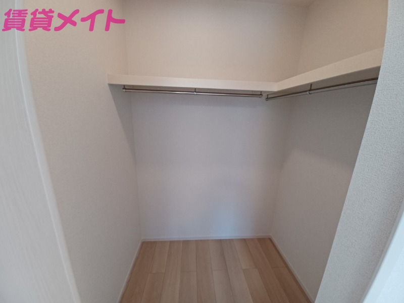 収納　同型タイプ画像