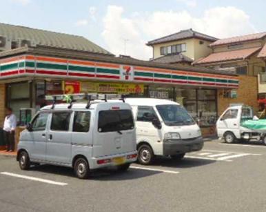 コンビニ　セブンイレブン大宮三橋4丁目店（コンビニ）まで117m