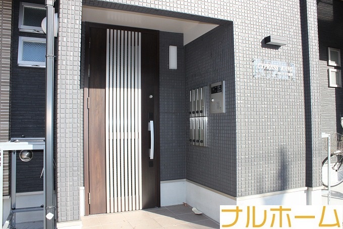 ＪＲおおさか東線 新加美駅 徒歩2分 3階建 築13年の外観写真