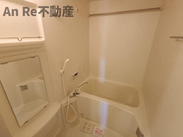 埼玉高速鉄道 戸塚安行駅 徒歩13分 3階建 築19年の風呂写真