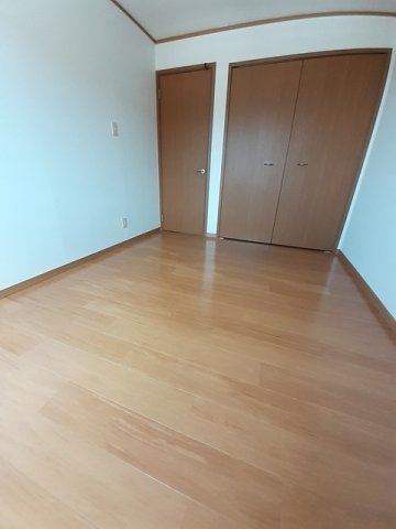 セピアIIの内装写真