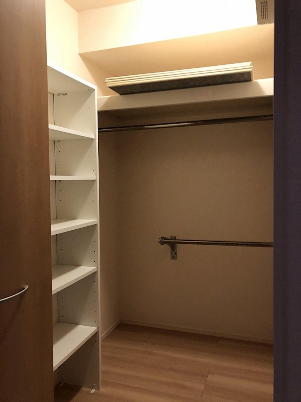 収納　反転間取参照