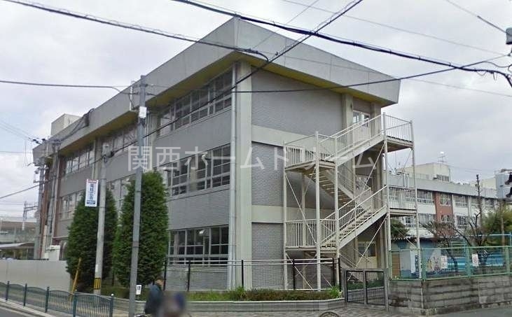 小学校　門真市立門真小学校（小学校）まで492m
