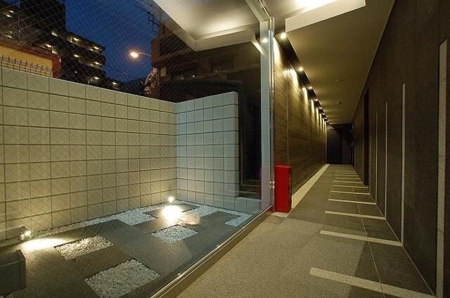 京王井の頭線 高井戸駅 徒歩5分 8階建 築18年の外観写真